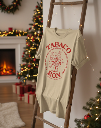 Camiseta Navideña Tabaco Y Ron Rojo