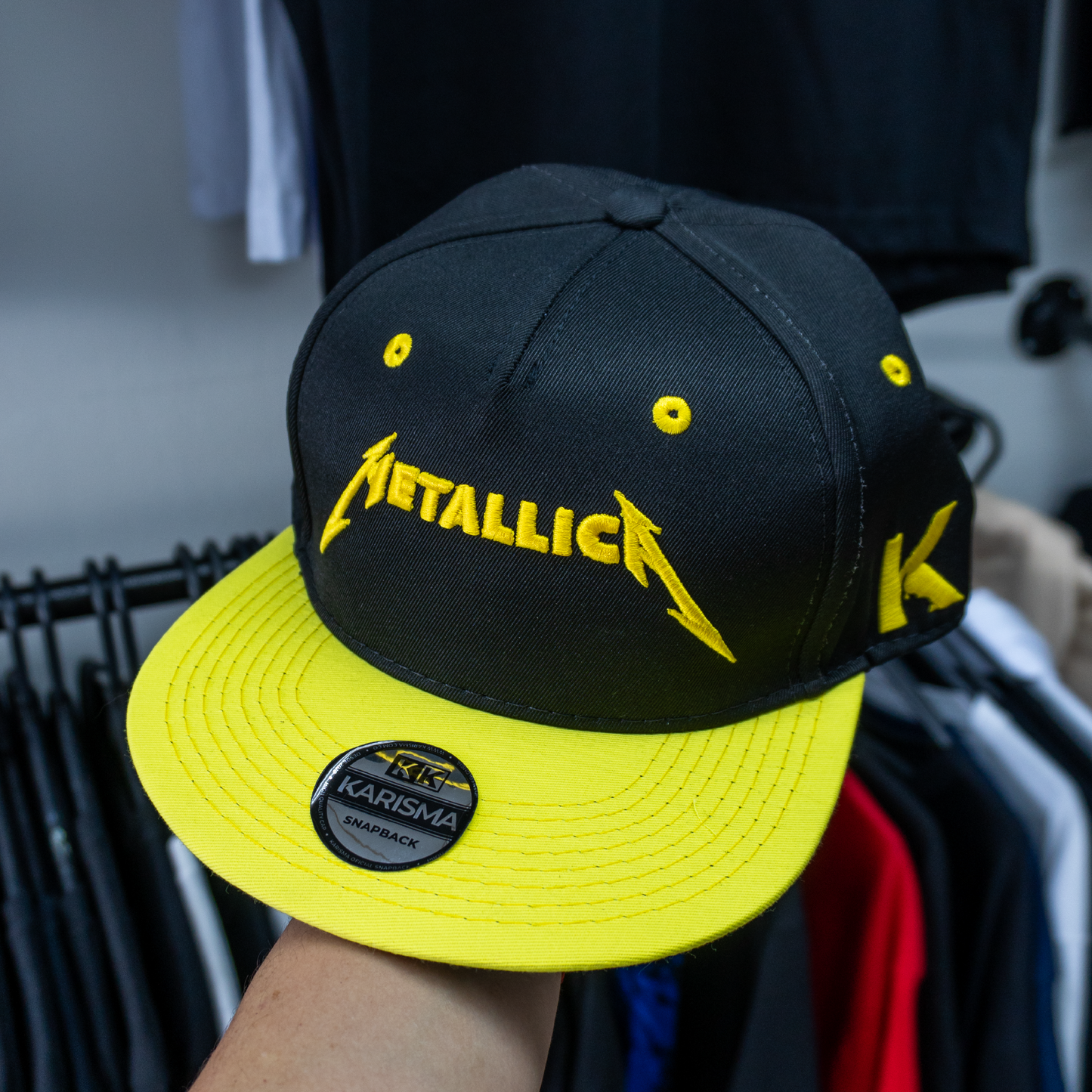 Gorra Snapback Metallica | Logo Premium Doble Tono | Karisma