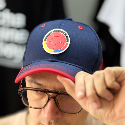 Gorra Selección Colombia Mundial 2026 | Azul y Rojo | Karisma